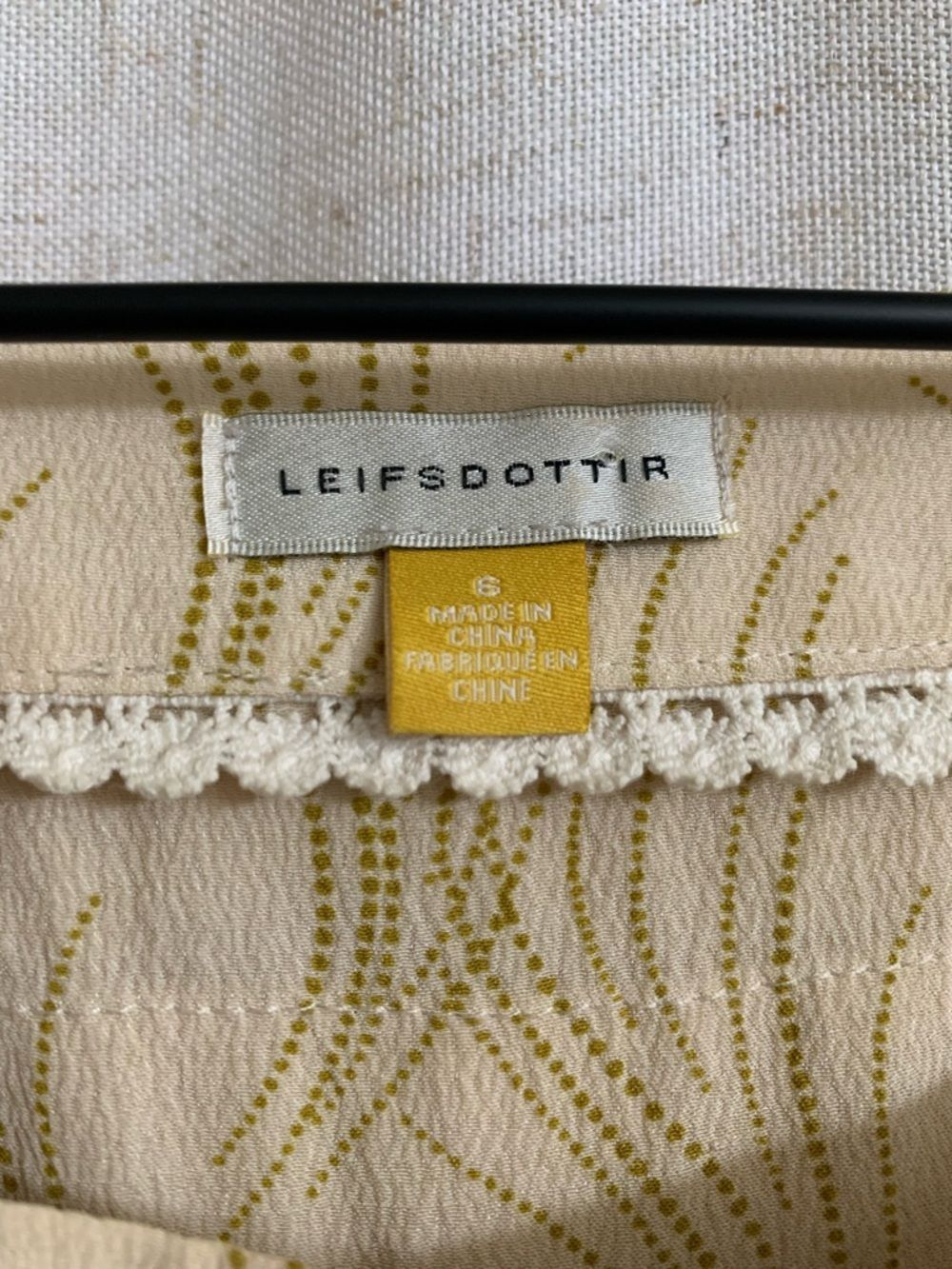 Leifsdottir Anthro 100% Silk Chartreuse Boho Ruffle Trim Women's Top 6 - Picture 3 of 8